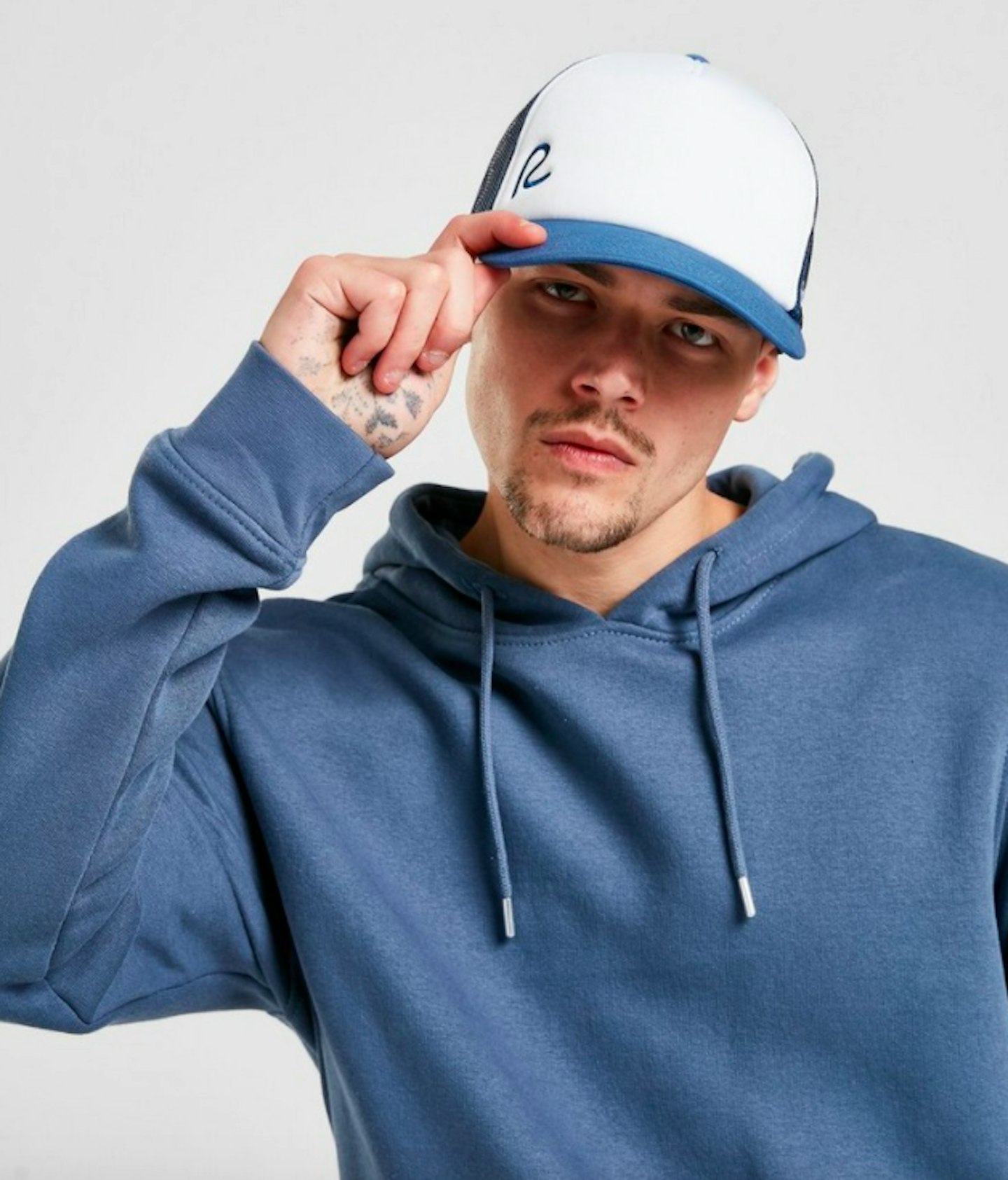 R baseball cap love island online